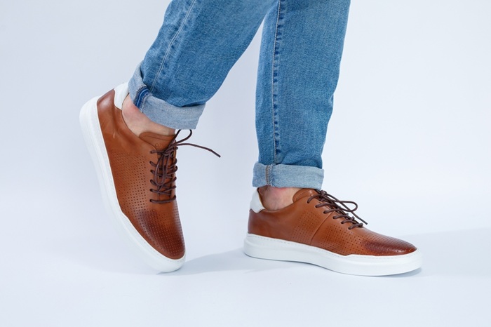 Pantofi eleganți vs pantofi casual: Când îi porți?
