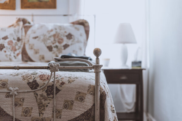 Cum să mobilezi camera de oaspeți pentru o atmosferă cozy?