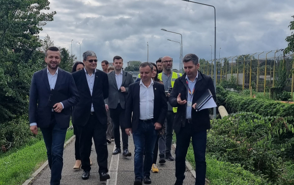 Știri Oradea: Ministrul Marcel Boloș, despre reabilitarea reţelelor de termoficare: a??Oradea, un nou model de invidiat pentru ce înseamnă investițiilea?? Știri Oradea: Ministrul Marcel Boloș, despre reabilitarea reţelelor de termoficare: a??Oradea, un nou model de invidiat pentru ce înseamnă investițiilea??