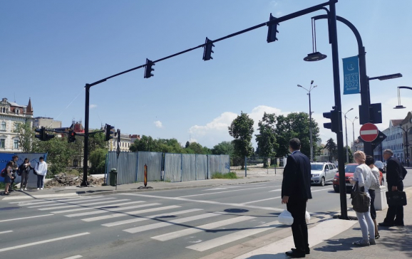 Știri Oradea: Intersecția podul Sf. Ladislau a?? str. Independenței a fost semaforizată