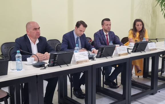 Știri Oradea: Ministrul Digitalizării, Sebastian Burduja, în vizită de lucru la Oradea Știri Oradea: Ministrul Digitalizării, Sebastian Burduja, în vizită de lucru la Oradea