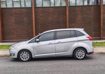 Ford Grand Cmax - 3