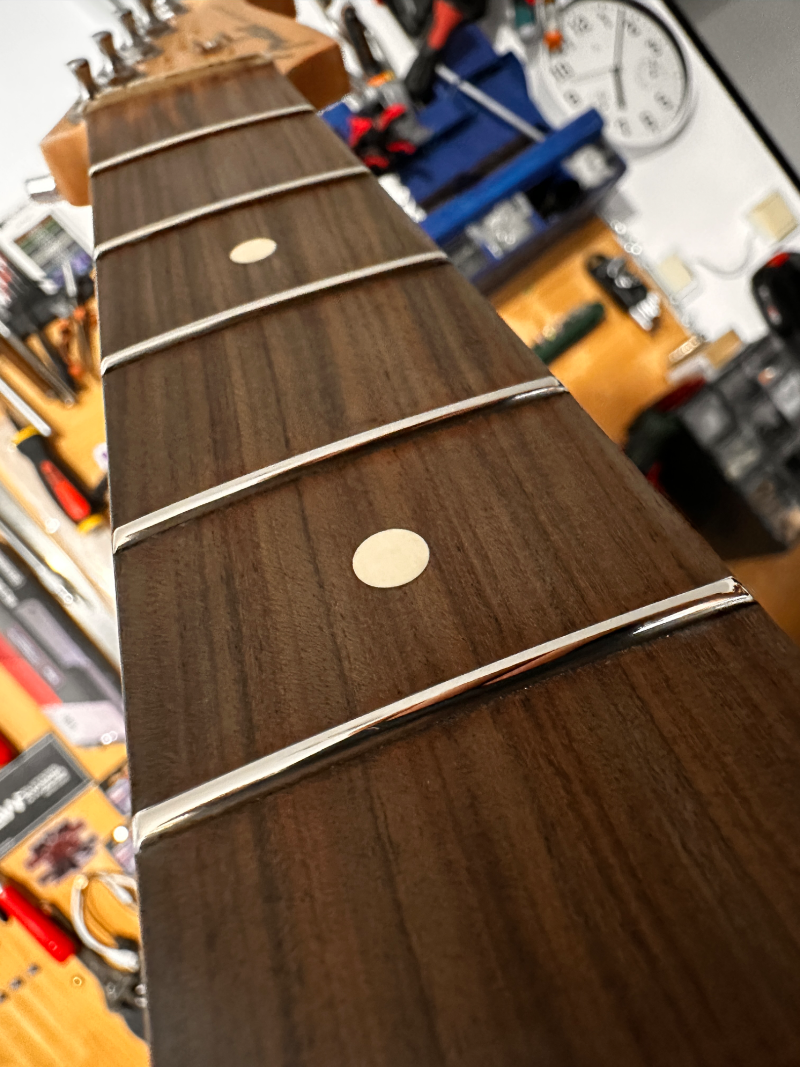 guitarCarePro – Reparații chitare, setup și fretwork Oradea / Marghita