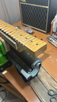 guitarCarePro – Reparații chitare, setup și fretwork Oradea / Marghita - 3