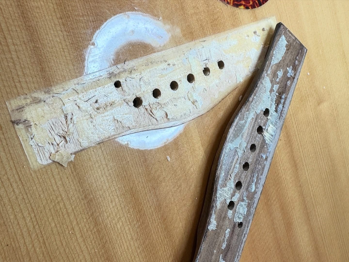 guitarCarePro – Reparații chitare, setup și fretwork Oradea / Marghita