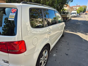 VOLKSWAGEN TOURAN MACH - 4