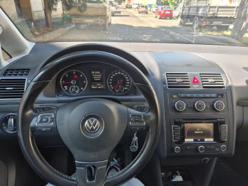 VOLKSWAGEN TOURAN MACH - 6