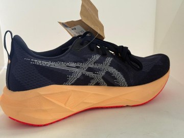 ASICS NOVABLAST 5 - Pantofi de alergare pe asfalt - midnight/orange glow , 42.5 - 2