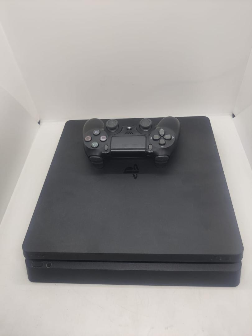 Consola Playstation 4, 500GB + Controller PS4