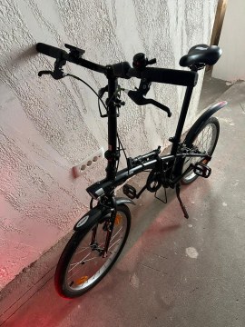 Bicicletă pliabilă Btwin 100 de 20 de inchi - Neagră