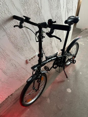 Bicicletă pliabilă Btwin 100 de 20 de inchi - Neagră