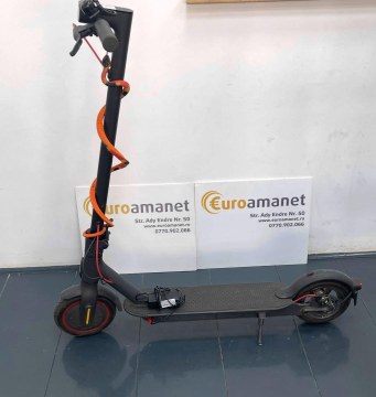 Trotineta electrica Xiaomi Mi Electric Scooter Pro 2, putere motor 300 W