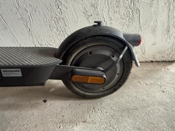 Trotineta electrica Xiaomi Electric Scooter 5, putere motor 350 W, autonomie max. 60 Km - 2