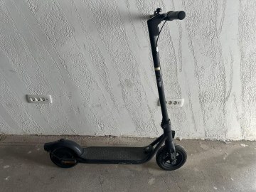 Trotineta Electrica Ninebot - 1