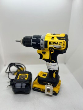 Masina de gaurit-insurubat DeWalt  - 2