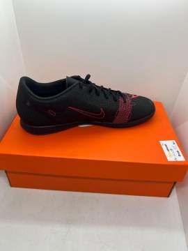 Ghete de fotbal pentru gazon artificial  - 1
