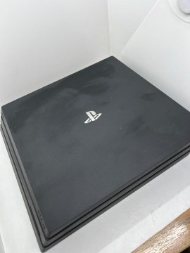 PS 4 PRO  - 1