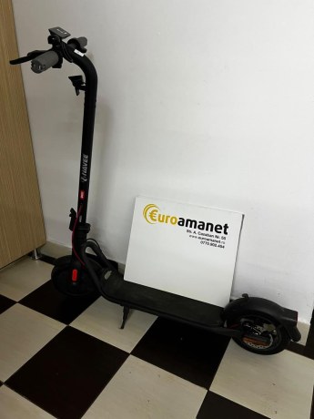 Trotineta electrica Navee V40i, Autonomie 40 Km, 25 km/h