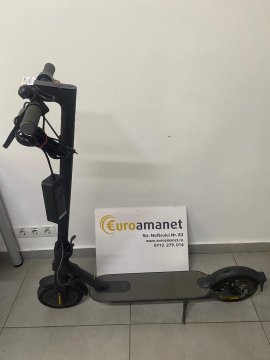 Trotineta electrica Xiaomi Mi Electric Scooter Essential, putere motor 250 W - 1
