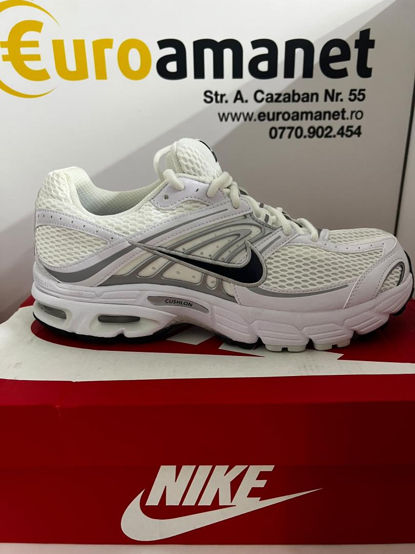 Adidasi Nike Air Max Moto 2K