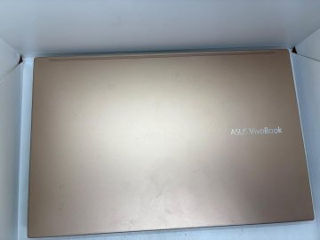Laptop ASUS Vivobook 15 M513UA cu procesor AMD Ryzen™ 5 5500U, 15.6", Full HD, OLED, 8GB, 512GB SSD, AMD Radeon™ Graphics - 3