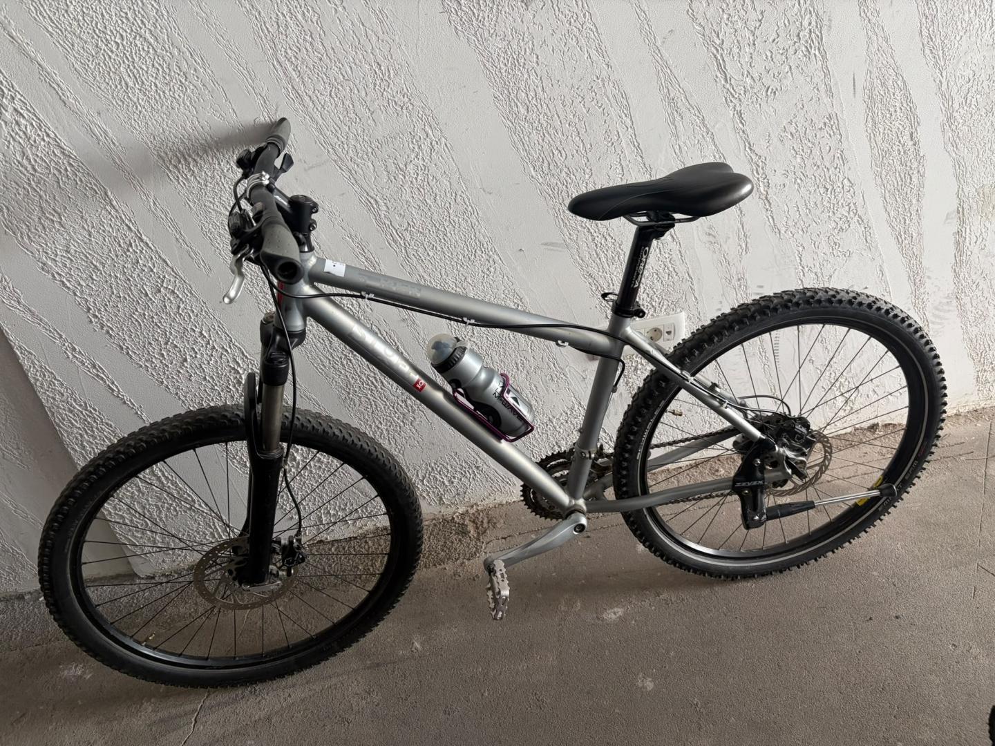 Bicicleta MTB Kraftstoff H2 Light