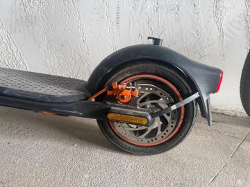 Trotineta Electrica Ninebot KickScooter F40E powered by Segway - 4