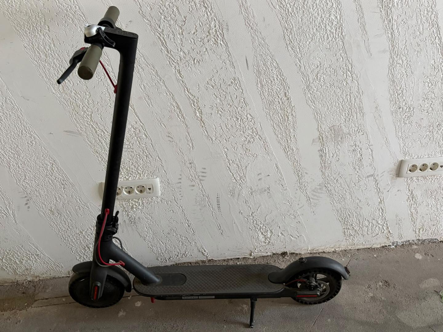 Trotineta electrica RDB LYS-017, 350W, 2022
