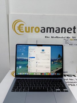 Apple MacBook Air 13'' cu procesor Apple M5,16 gb , 512, 100%bat - 2