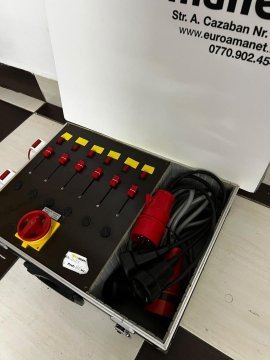 Convertor Tensiune Electrica Mennekes 400 V-220 V - 5