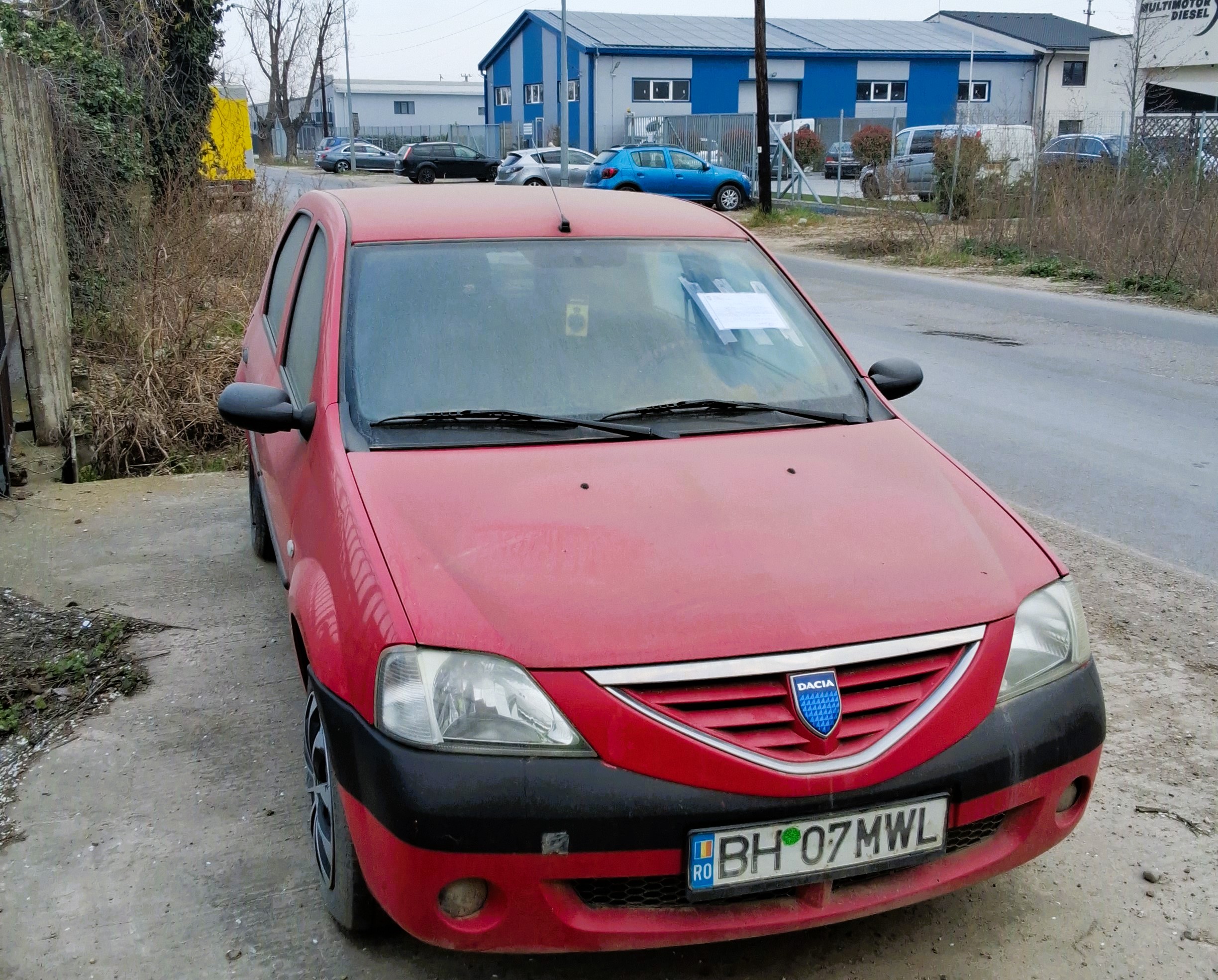 Autovehicul fără stăpân depistat pe domeniul public